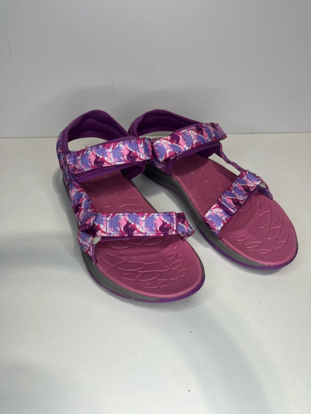 Merrell Girls Size 3 Purple Pink Patterned Kahuna Web Strap Sandals